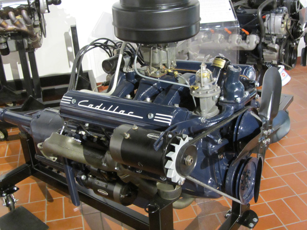 Small gamma-type Stirling engine model