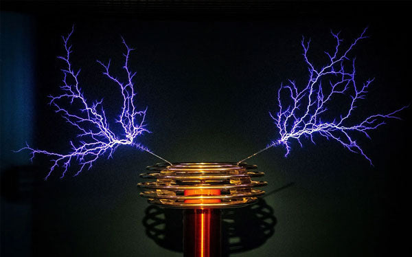 How does the Tesla Coil work