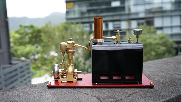 Miniature steam engine with boiler and brass components