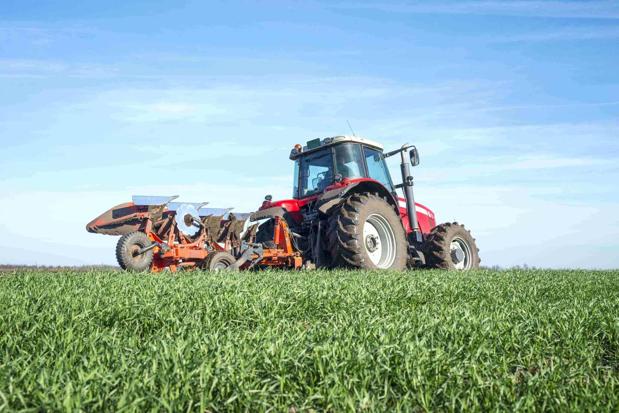 What Is the History of the Farm Tractor? From Steam Engines to Modern Farming