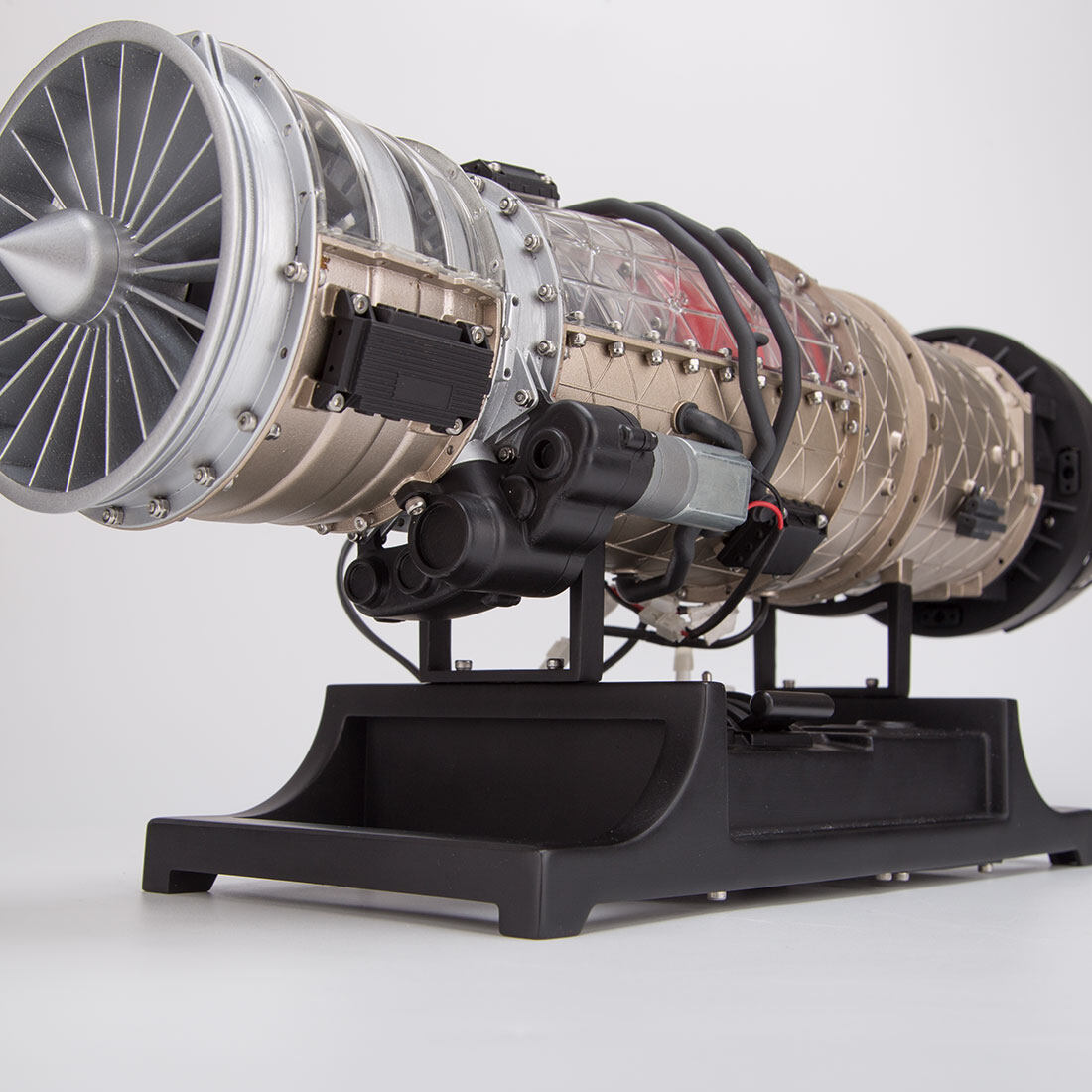 How an F135 Fighter Aircraft Scale Turbofan Engine Kit Works