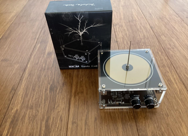 How Do Tesla Coil Models Work - EngineDIY