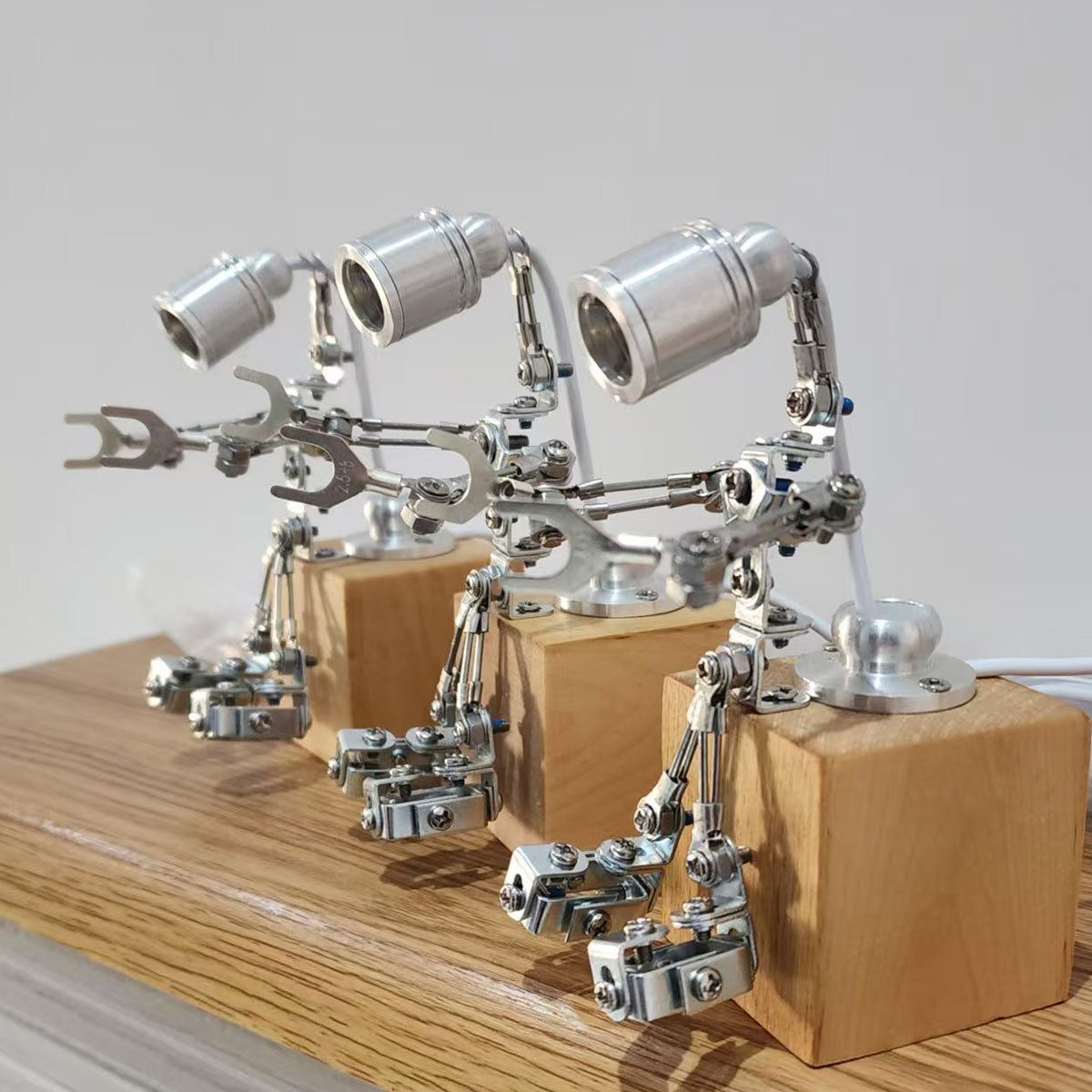 3D Metal Steampunk Sparkling Silver Mechanical Lamp Model