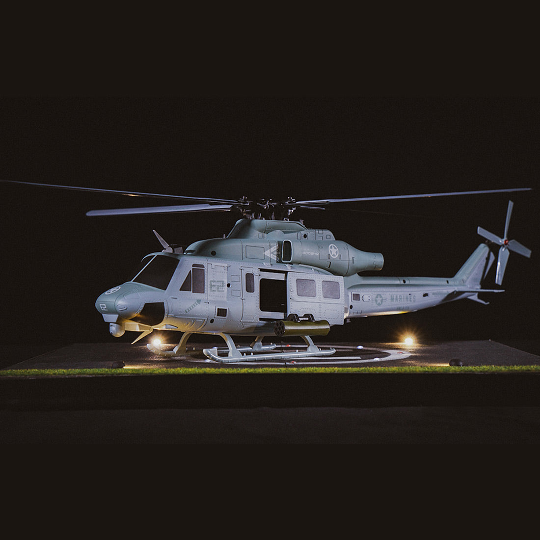 goosky e2 uh-1y 2.4g rc 6ch dual brushless direct drive scale aerobatic gts flight control helicopter model