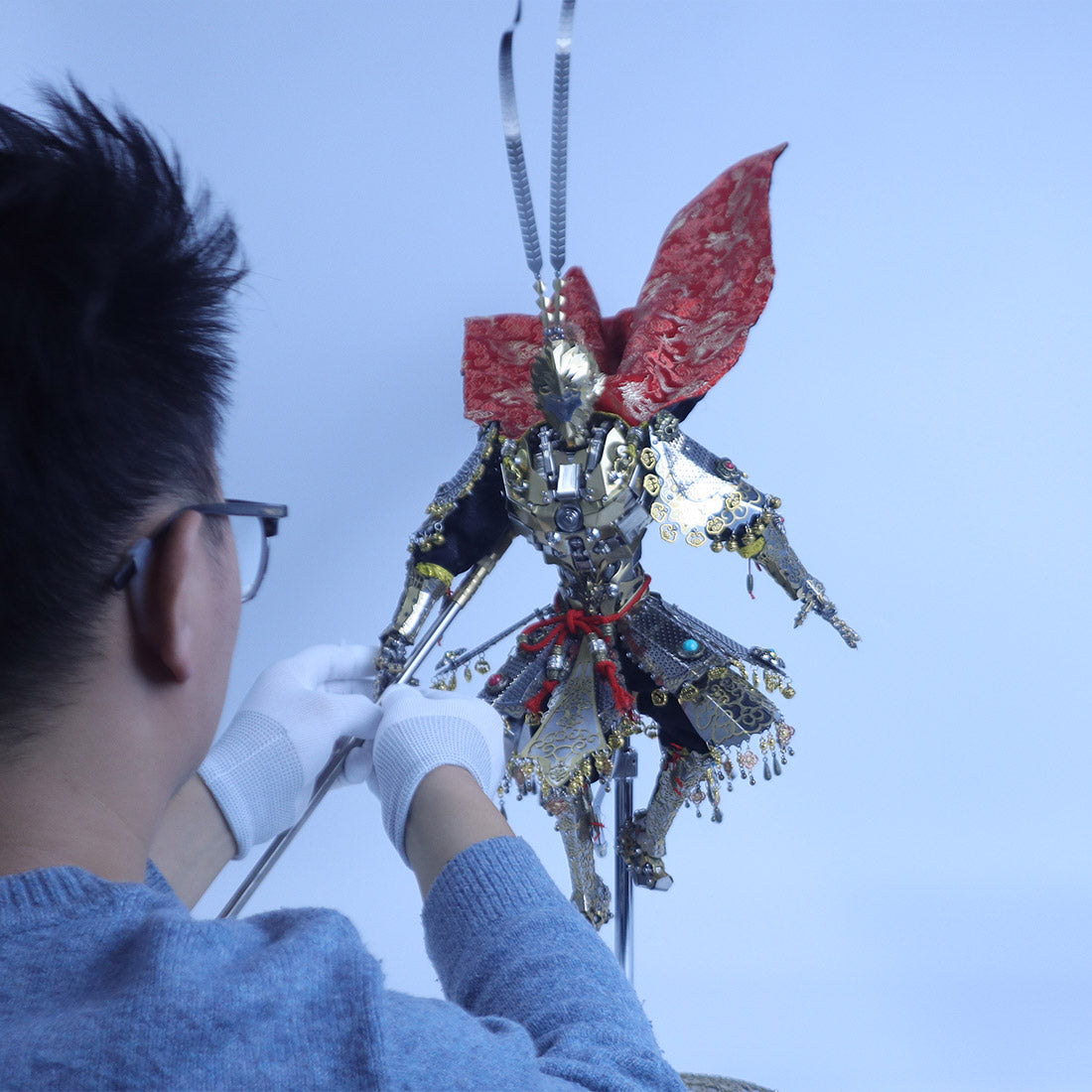 3d metal monkey king sun wukong mecha model kit, diy assembly collectible figure with cloak and staff, articulated desktop display for adults (2600+pcs)