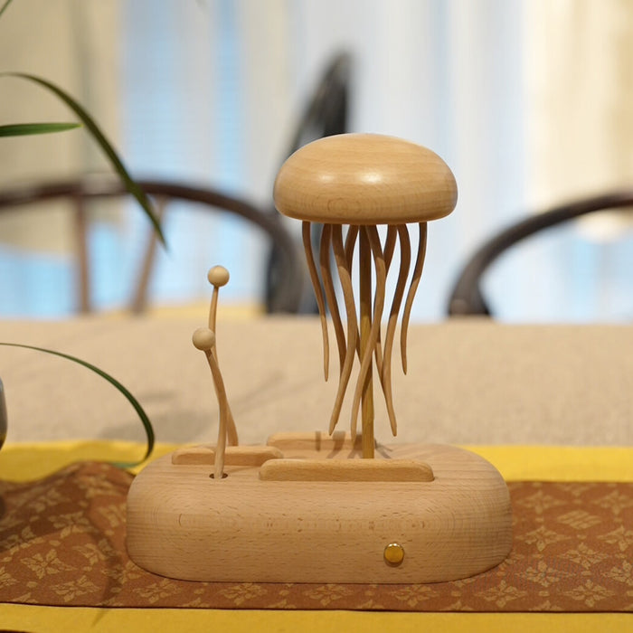 Wooden Jellyfish Bionic Ocean Creature Model – Dynamic Desktop Stress Relief Display