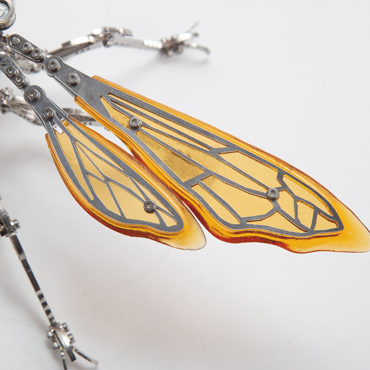 3d_metal_mechanical_wasp_puzzle_model_kit_with_led_lights
