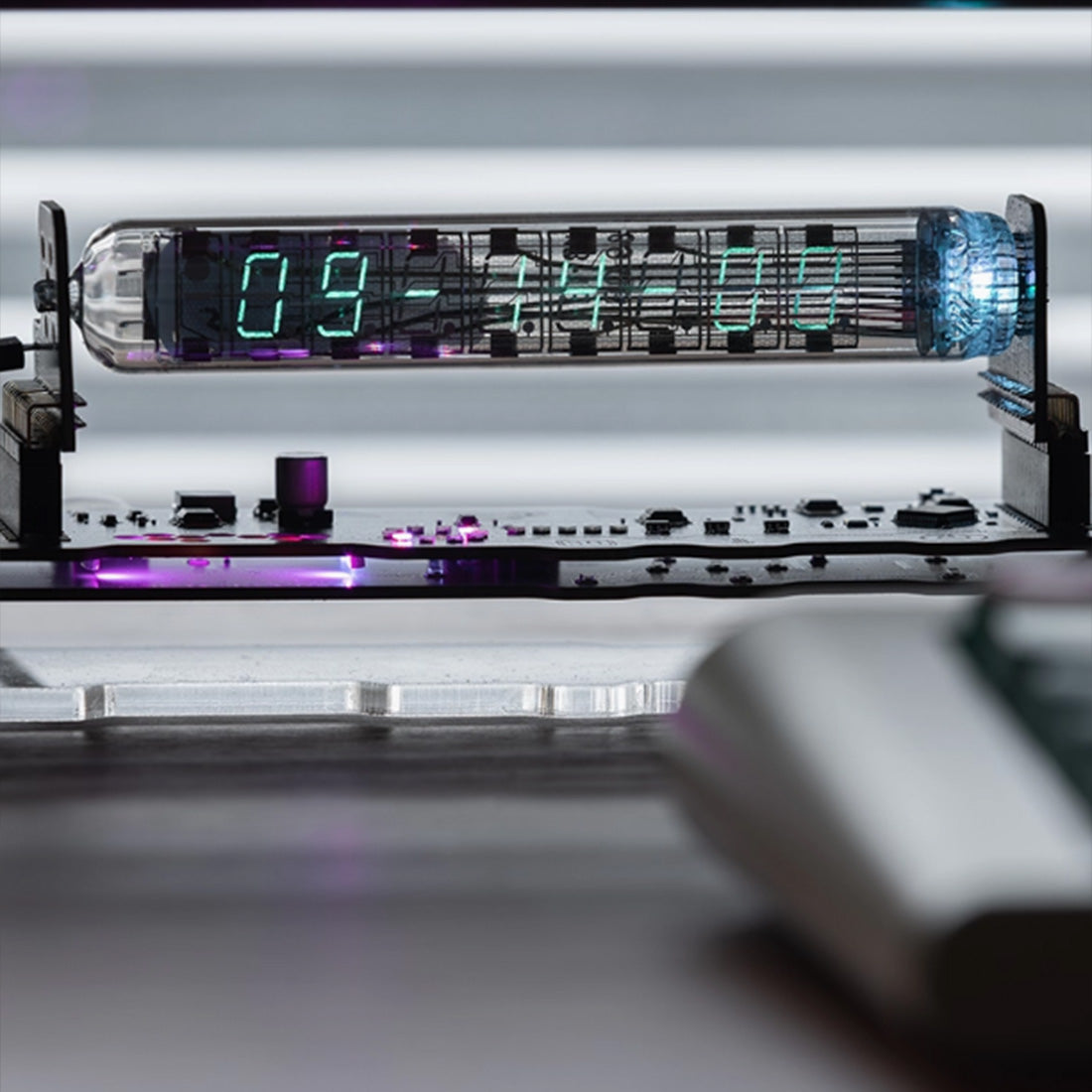 iv18 vacuum fluorescent tube clock - cyberpunk nixie tube decor, rgb glowing display for pc gaming setup