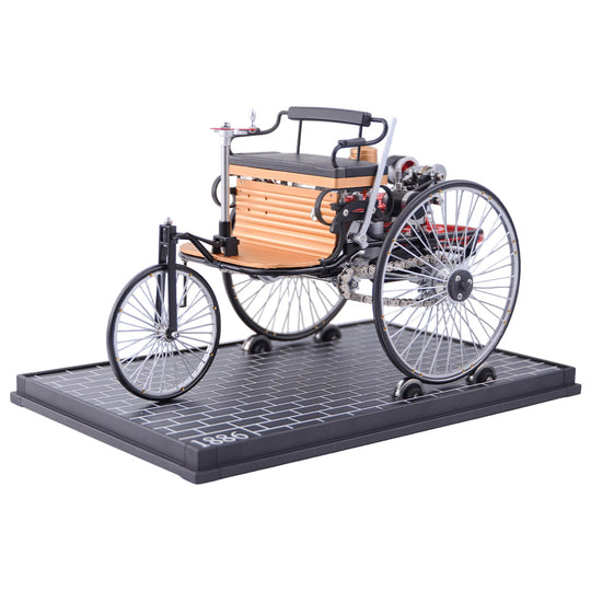 teching world's 1st automobile