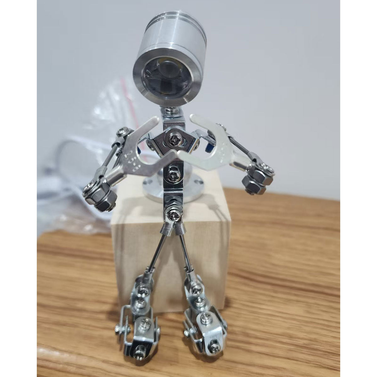 3D Metal Steampunk Sparkling Silver Mechanical Lamp Model