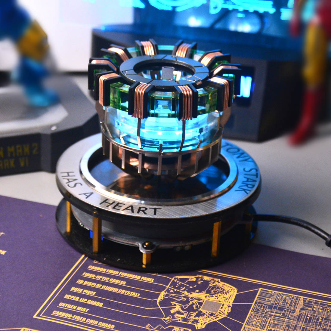 Décoration de bureau technique flottante à LED rotative à l'échelle 1:1 MK1 Arc Reactor