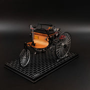 teching world's 1st automobile