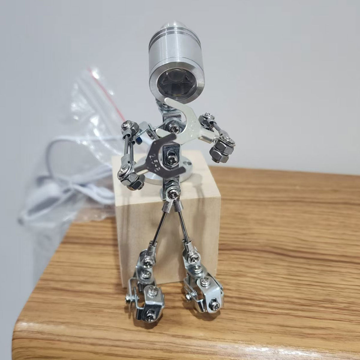 3D Metal Steampunk Sparkling Silver Mechanical Lamp Model