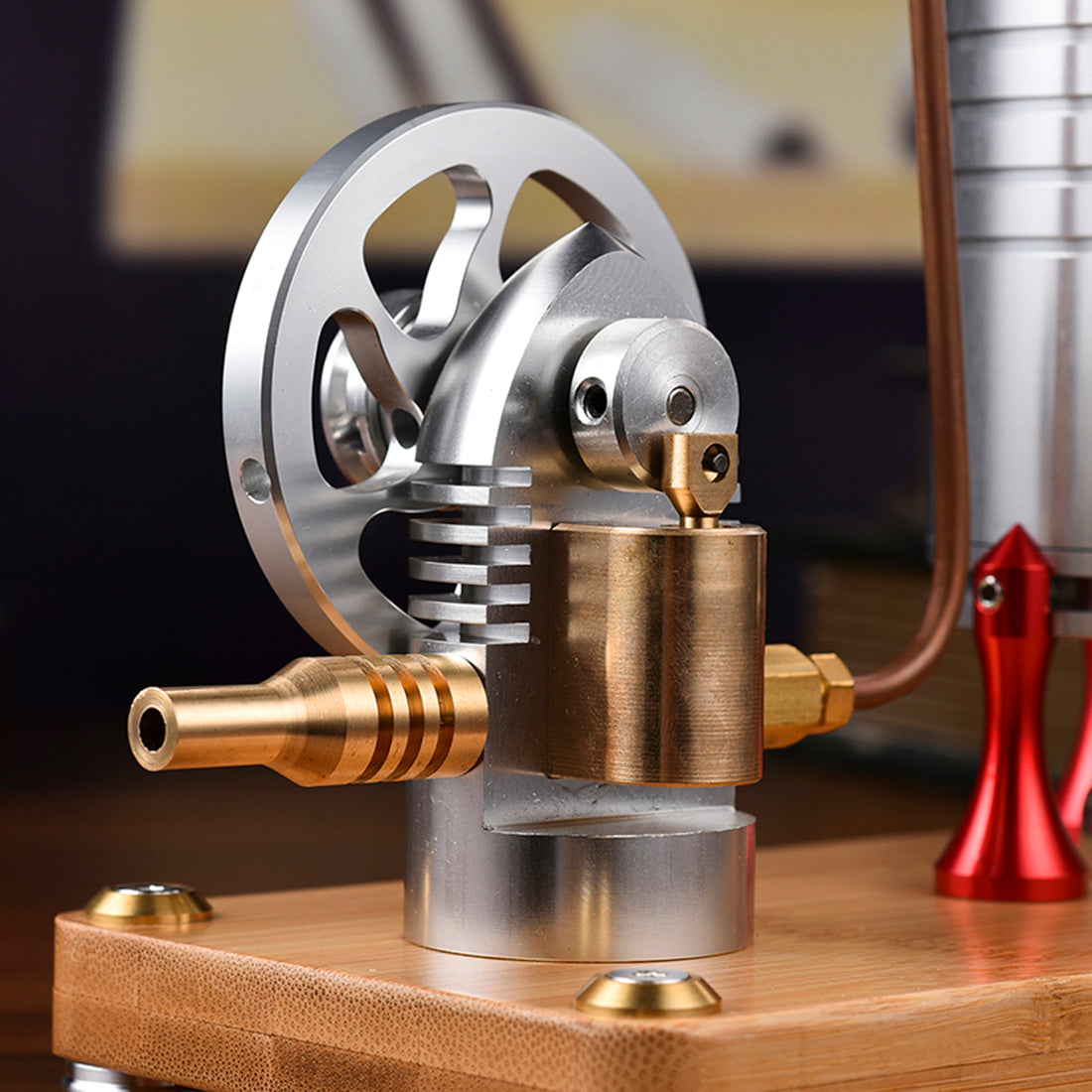 Modèle de machine à vapeur verticale rétro entièrement en métal avec base, chaudière et lampe à alcool 