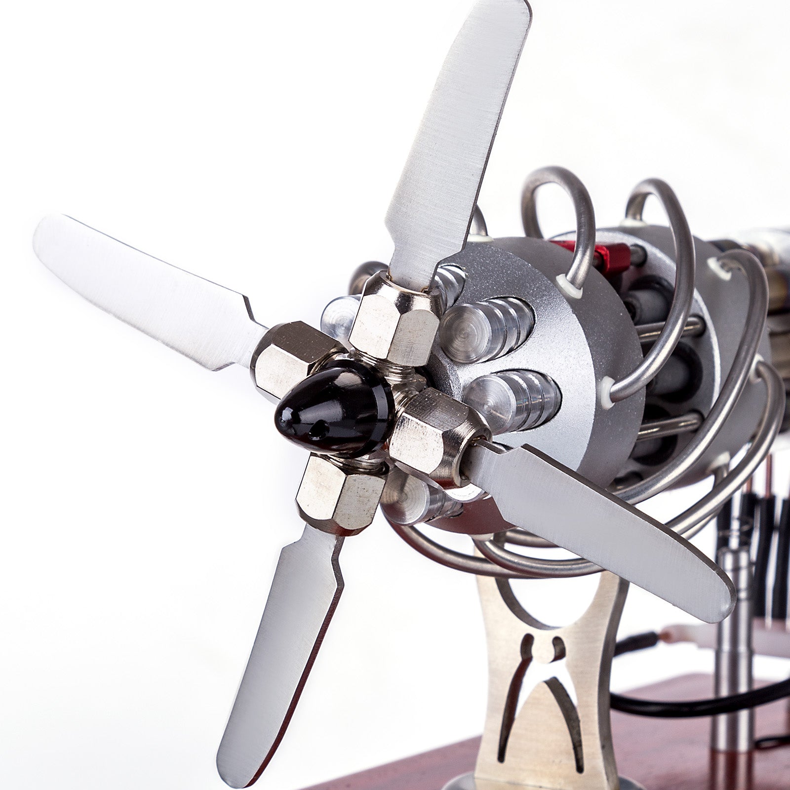 Moteur Stirling à plateau oscillant 16 cylindres, modèle générateur avec affichage numérique de tension et LED