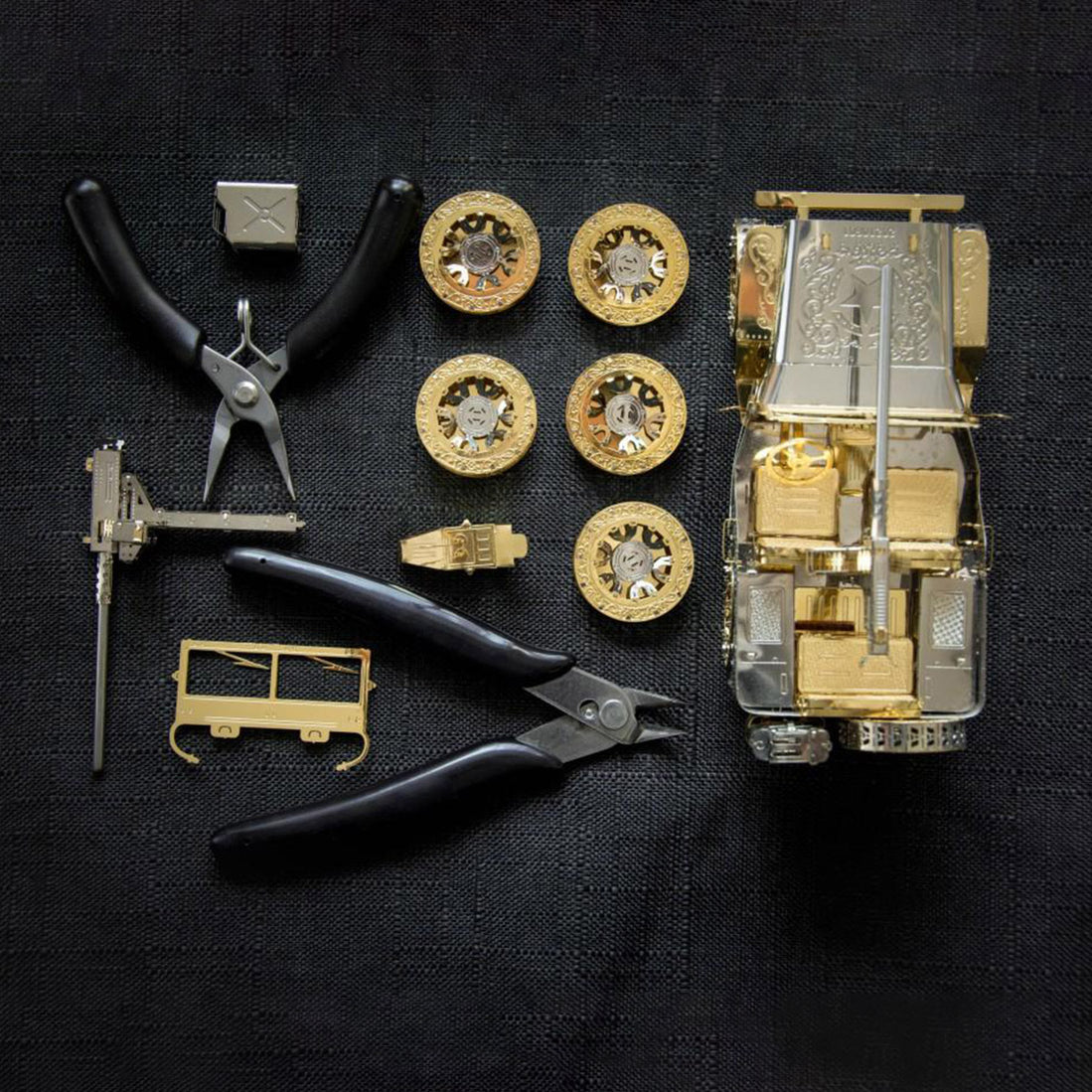 112PCS Metal 3D Puzzle Metal Kit AllSteel Gilded Carved DIY EngineDIY